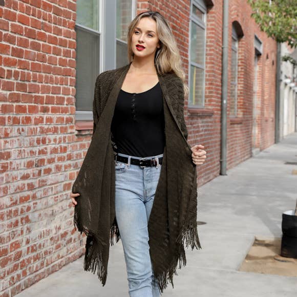 Leto Accessories - Soft Diagonal Knit Tassel Trim Ruana: Black - Rhapsody and Renascence - -