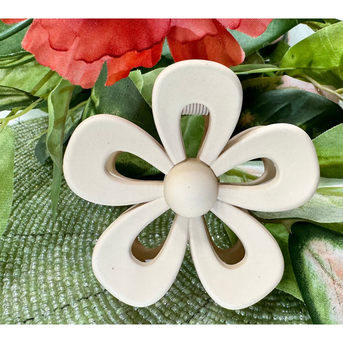 Fiji Flower Clip- 6 Colors - Rhapsody and Renascence