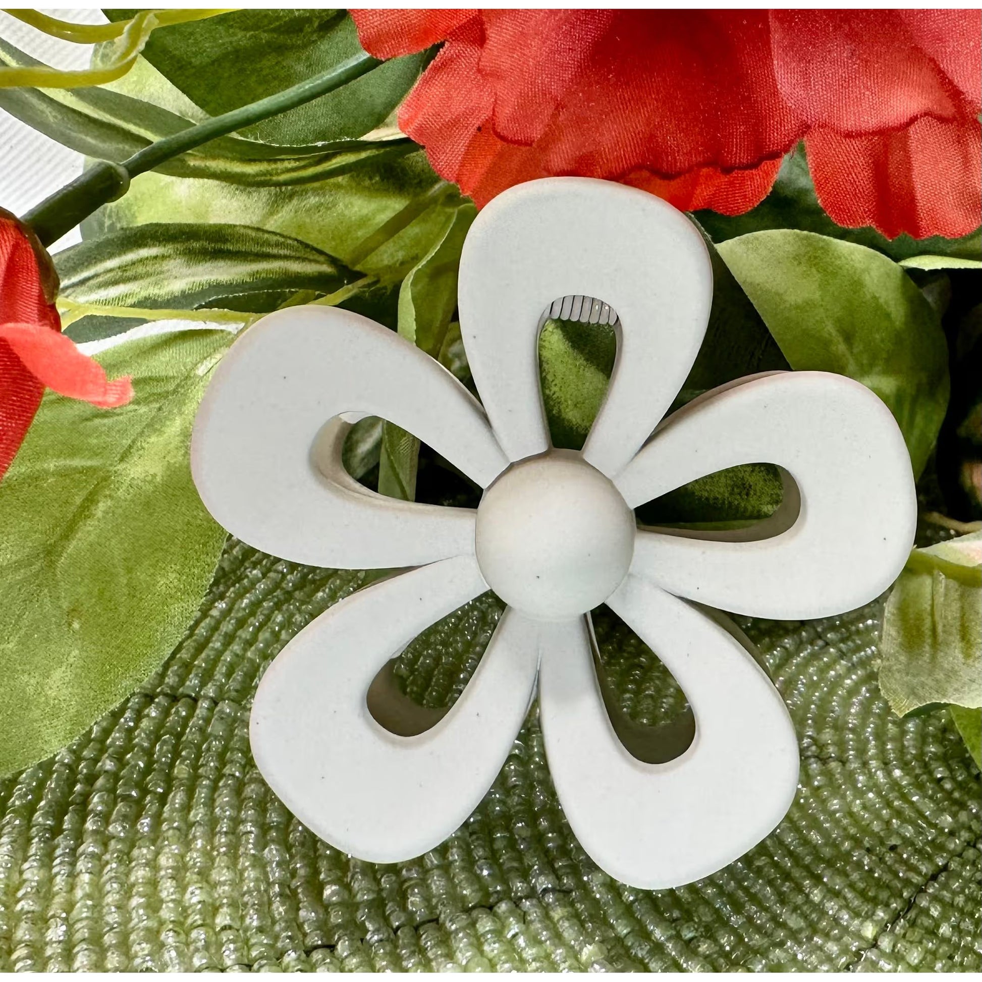 Fiji Flower Clip- 6 Colors - Rhapsody and Renascence